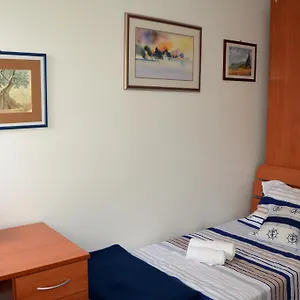 Apartment Two Air - Con, Split