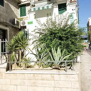 Apartment Kuca Mala, Split